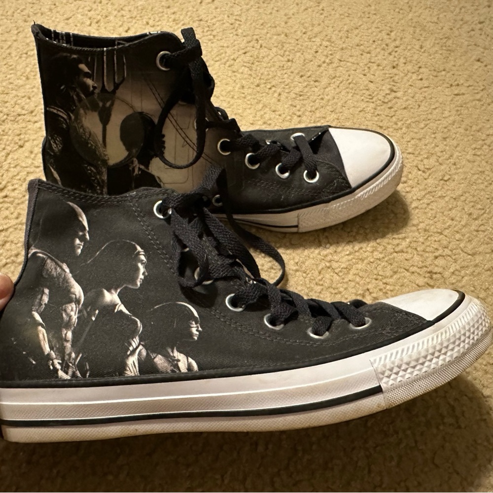 EUC Converse Justice League DCU high-tops